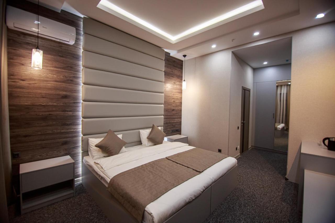 Terrasse Hotel & Bar Бишкек Экстерьер фото